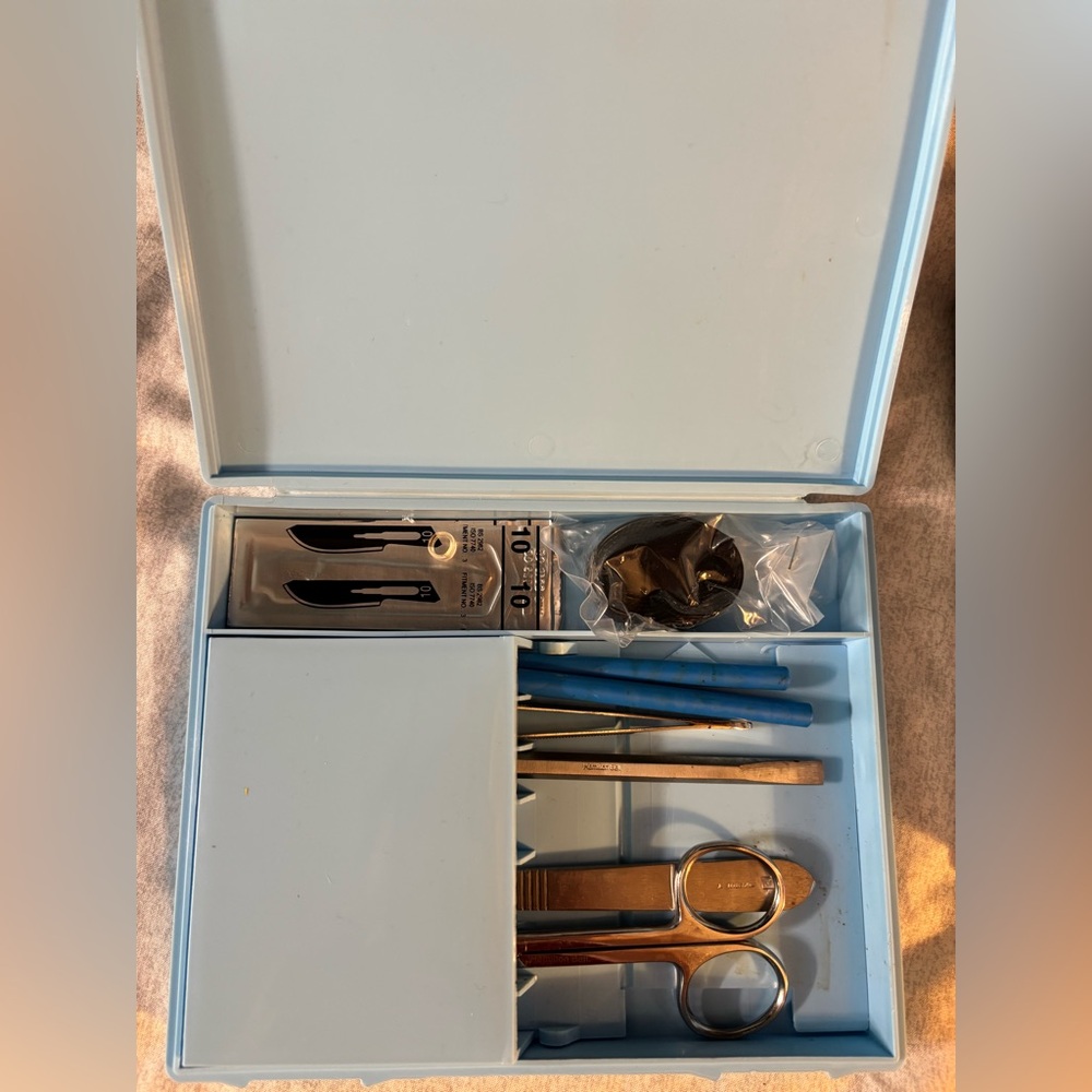 User Biology Kit/New Molecular Kit. Used for Biology Students.
